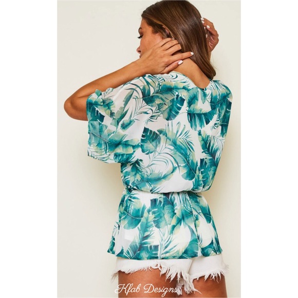 ❤️LAST! V Neck V Neck Surplice Gathered Waist Top! - Picture 3 of 9